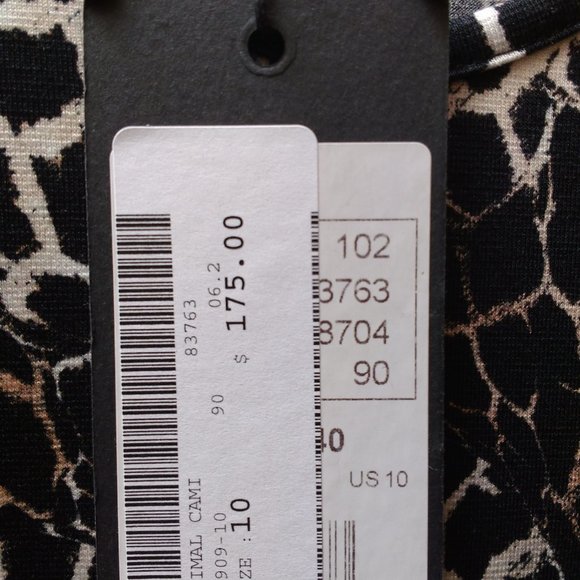 Q NEEL Shark-Bite Top - NEW - Picture 4 of 14